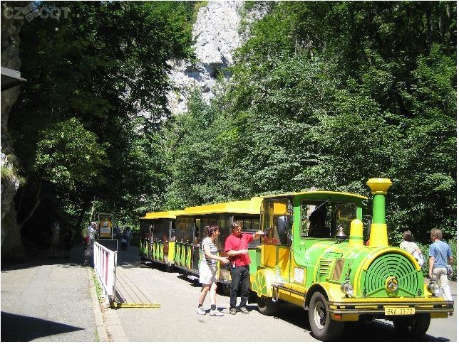 Punkevní jeskyně – turistický vláček